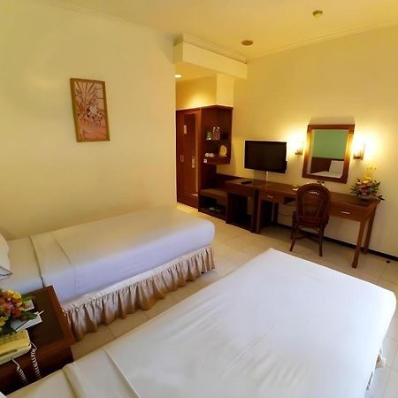 Purnama Hotel Batu  Exterior photo