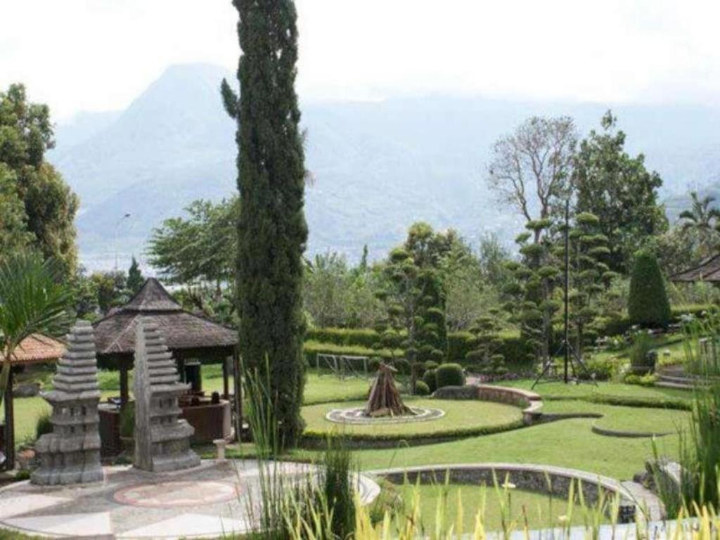 Purnama Hotel Batu  Exterior photo