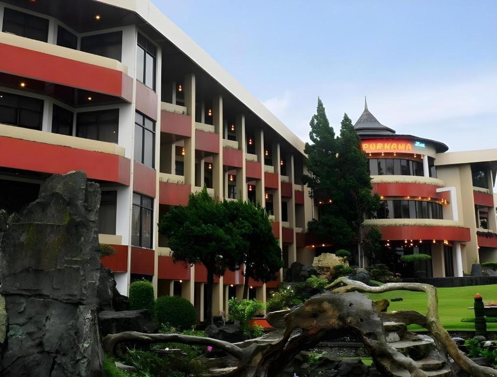 Purnama Hotel Batu  Exterior photo