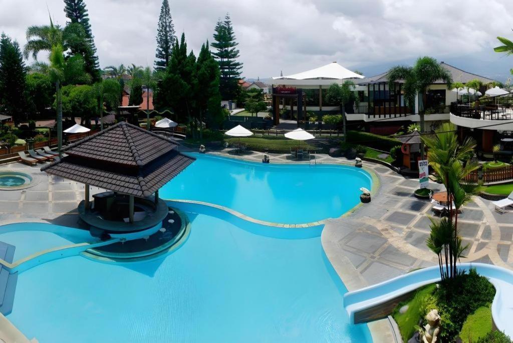 Purnama Hotel Batu  Exterior photo