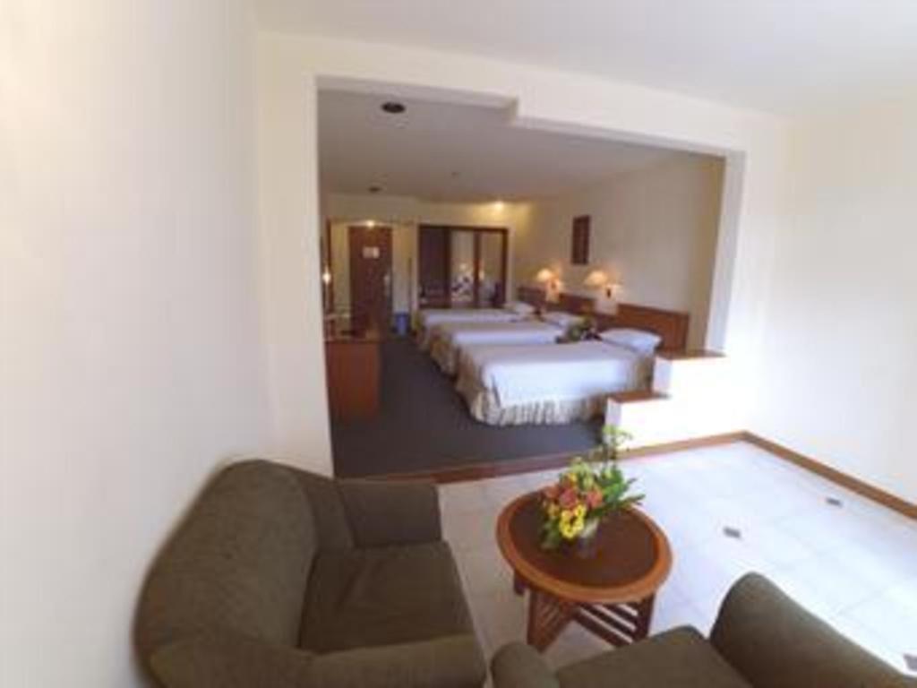 Purnama Hotel Batu  Exterior photo