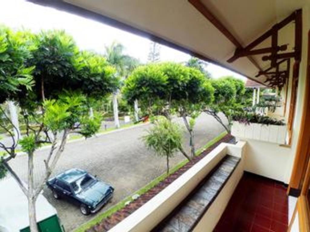 Purnama Hotel Batu  Exterior photo